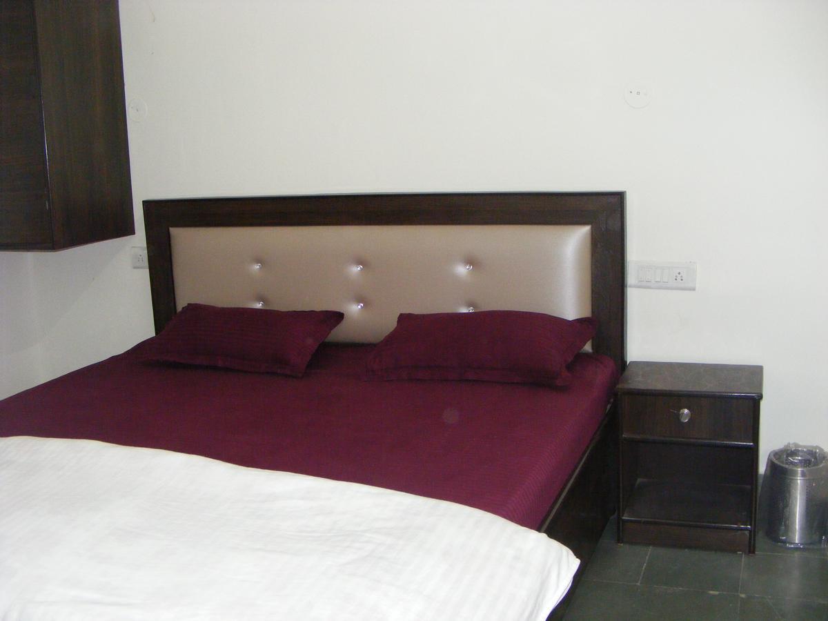 Hotel Vacation Jaipur Bagian luar foto