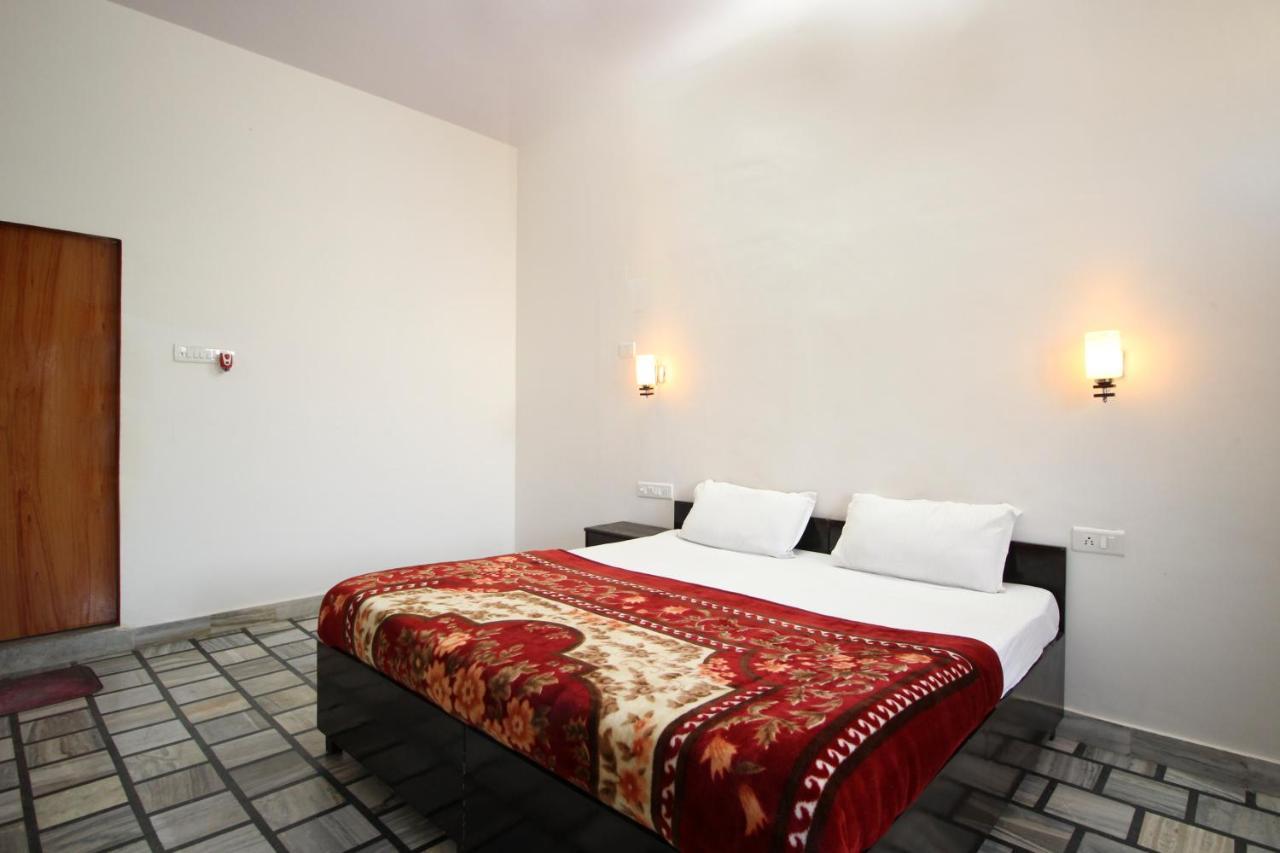 Hotel Vacation Jaipur Bagian luar foto